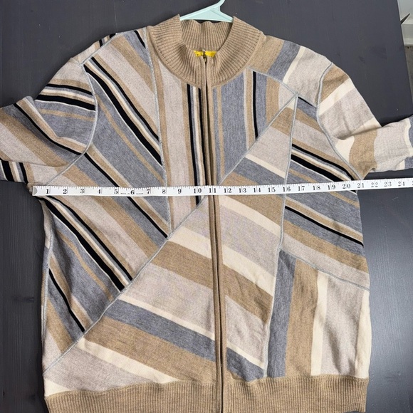 St. John Tan Wool Zip Up Sweater Cardigan - Picture 9 of 10